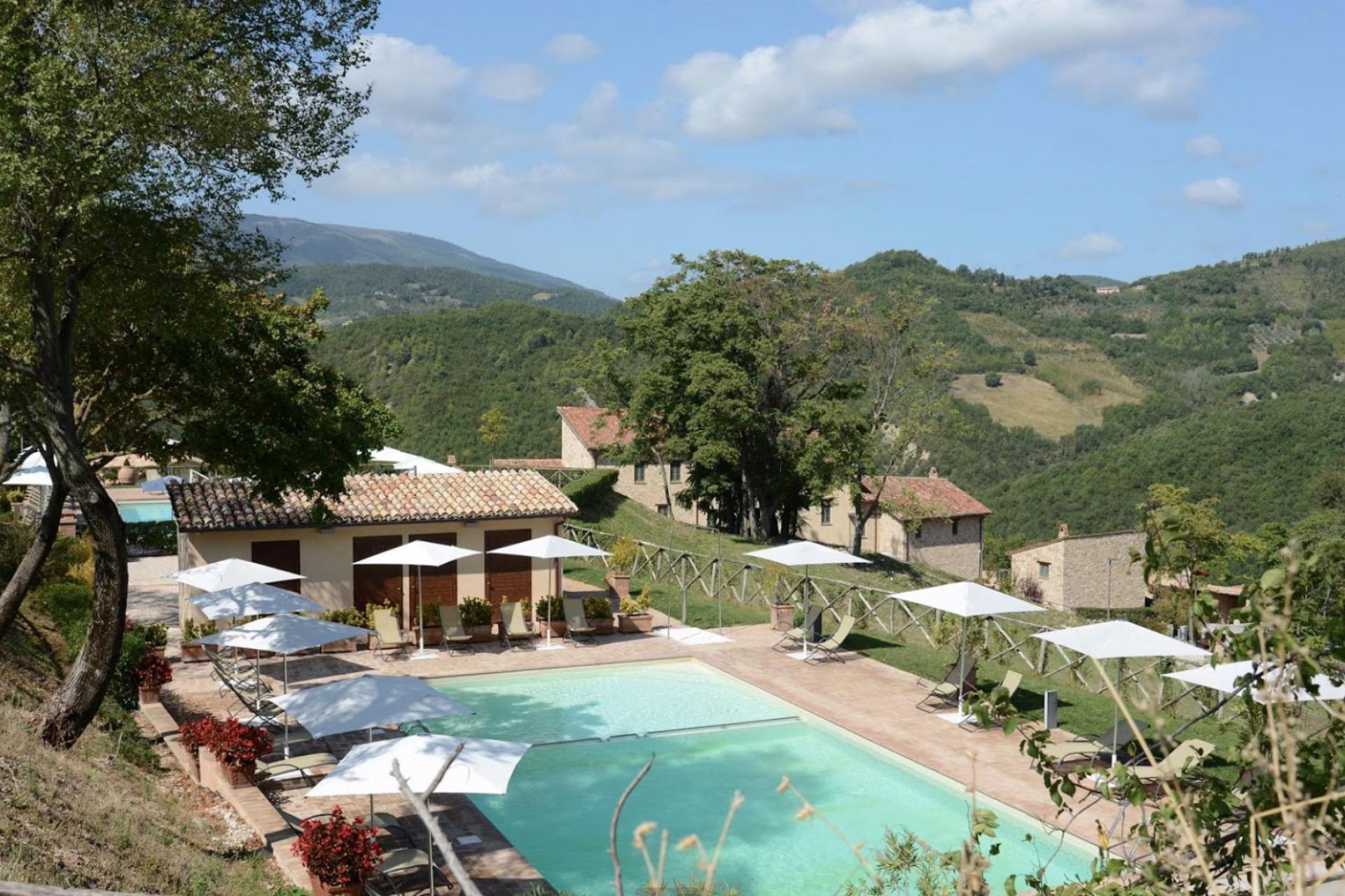 Beautiful family resort on a hill top in Umbria