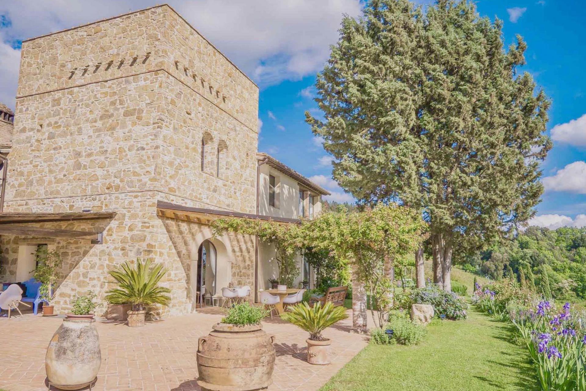 Agriturismo Tuscany in olivegrove with amazing views