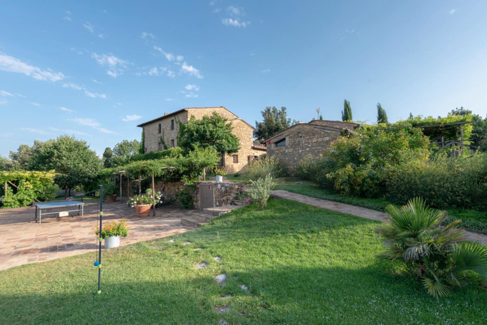 Agriturismo per chi ama pace e comodità, in Toscana