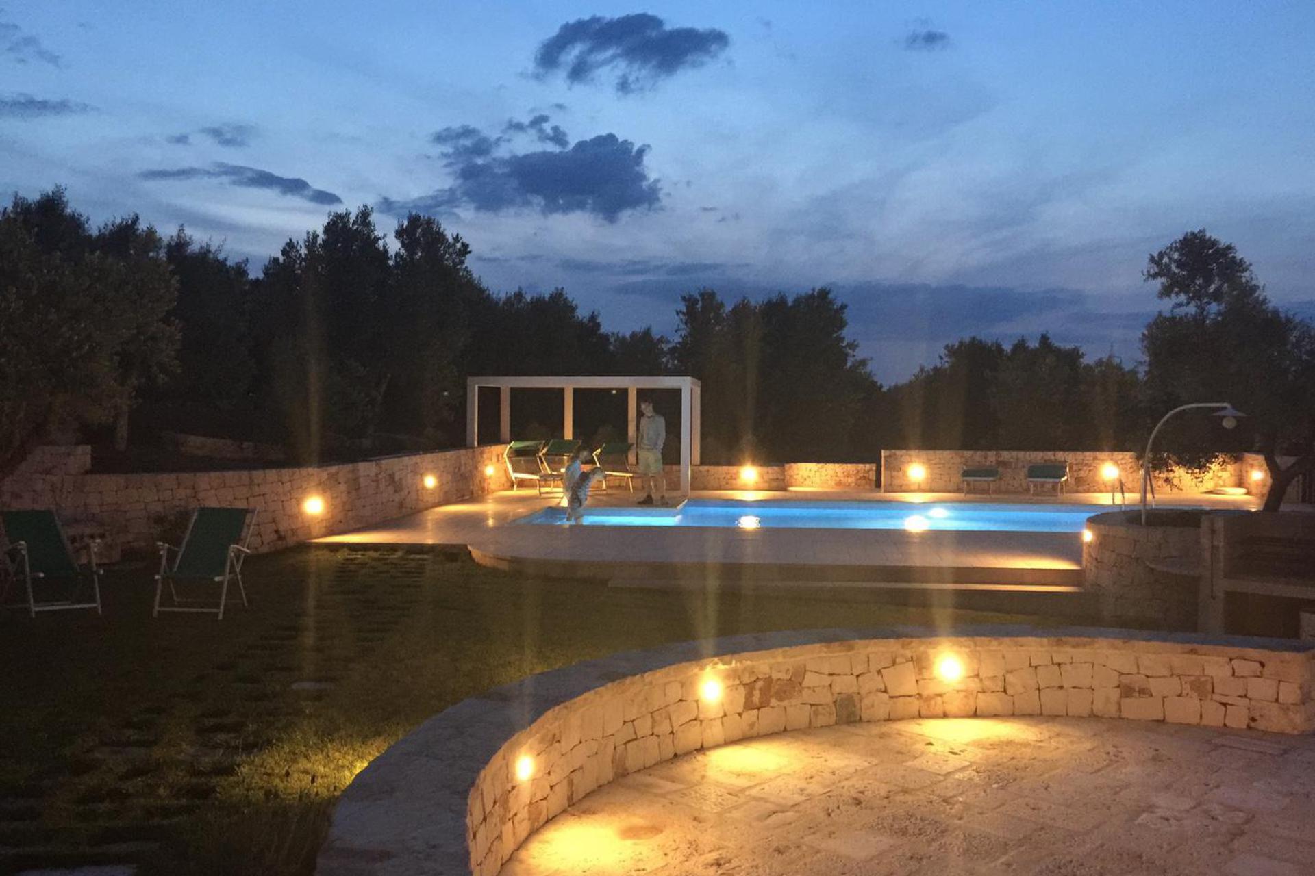 Trullo con piscina privata nel uliveto